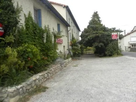 Le Caveau De Jaujac Hotel