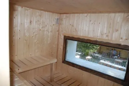 Le Caveau De Jaujac Hotel