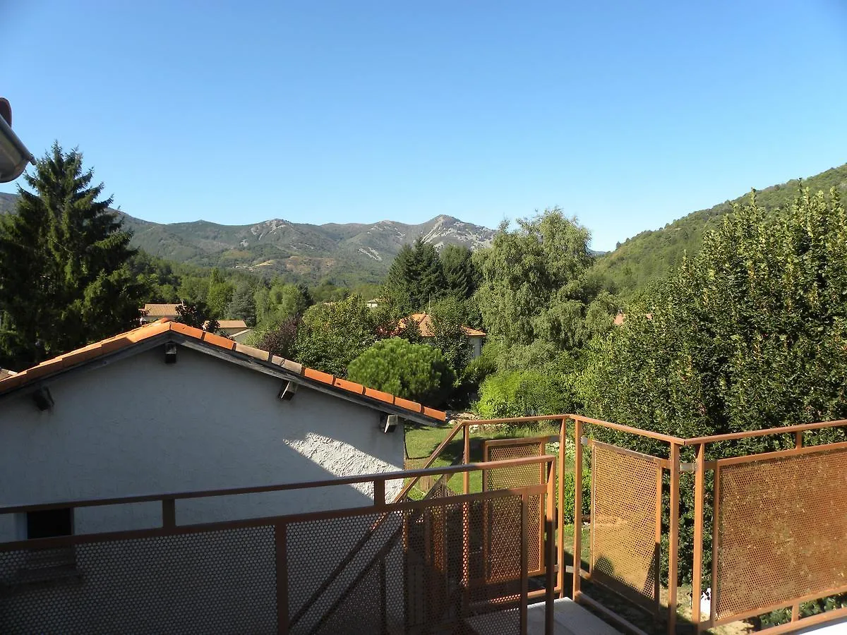 Le Caveau De Jaujac Hotel