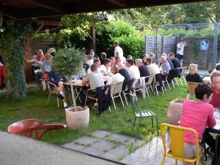Le Caveau De Jaujac Hotel